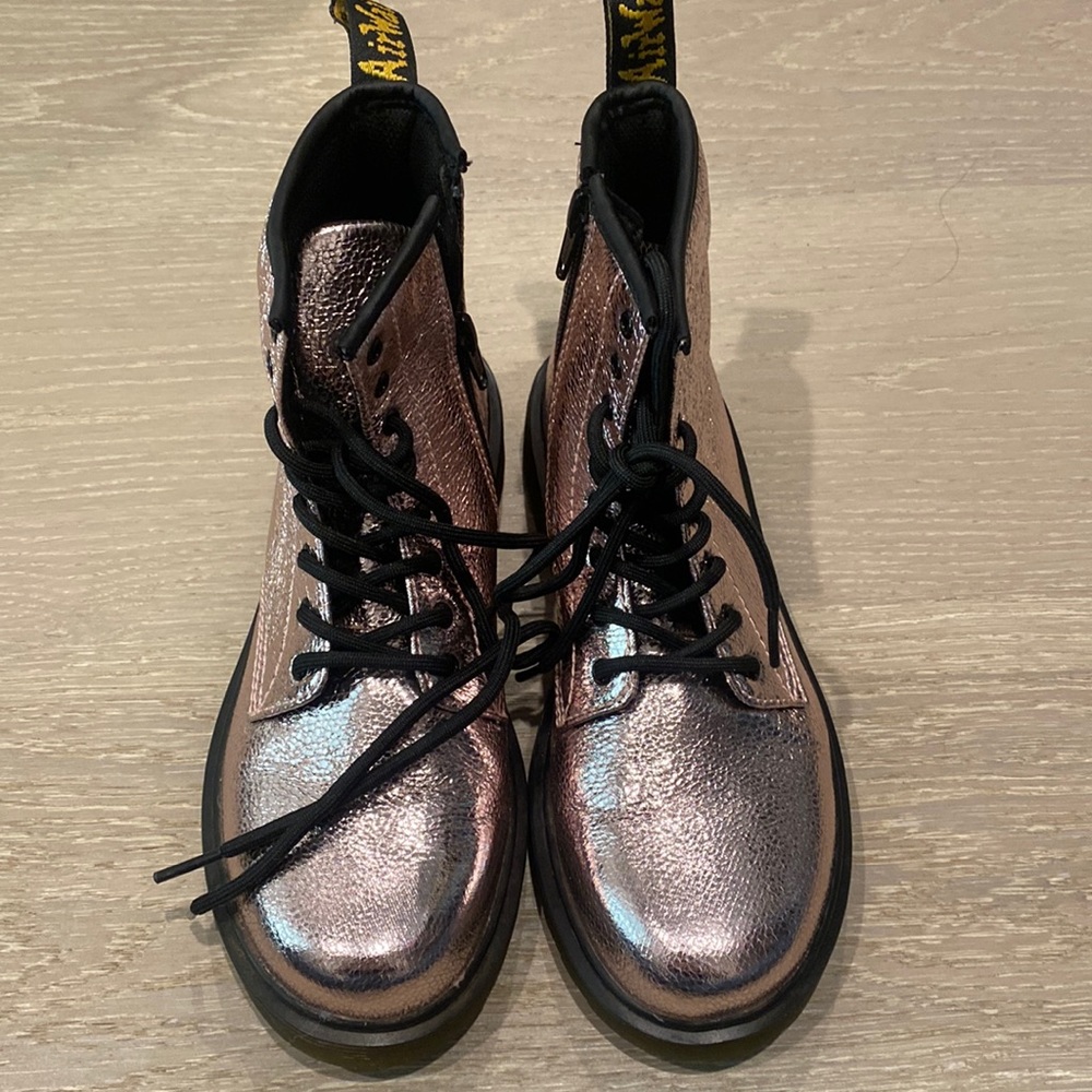 Kids US 4 metallic rolls gold boots